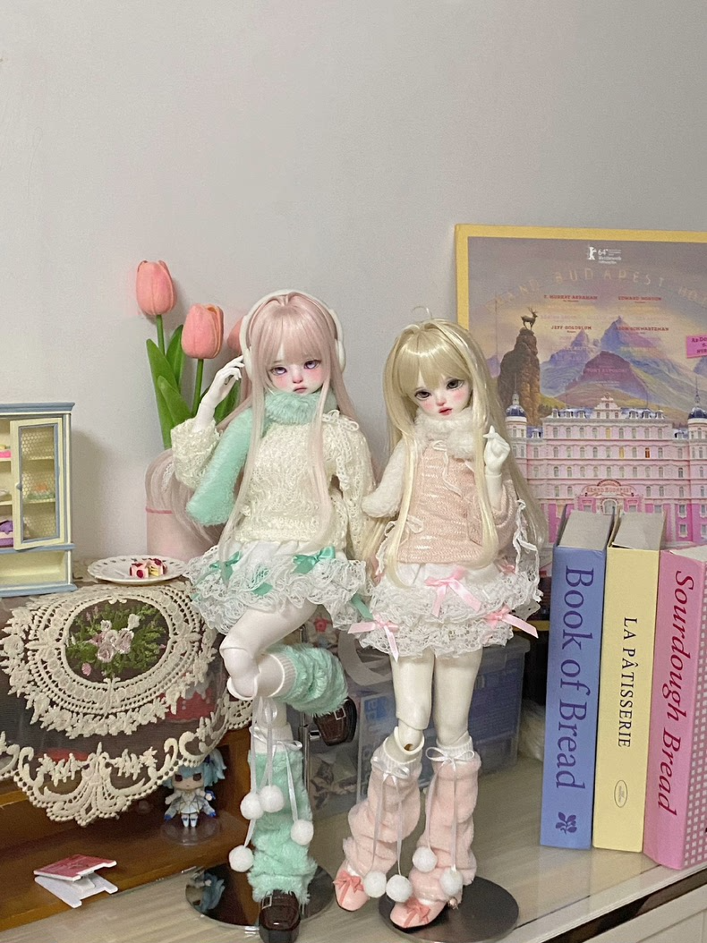 Elegant Peach & Green BJD 1/4 Doll Outfit – Lace Details & Luxurious Soft Fabric - Image 6