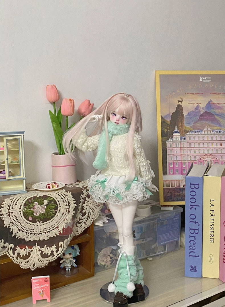 Elegant Peach & Green BJD 1/4 Doll Outfit – Lace Details & Luxurious Soft Fabric - Image 7