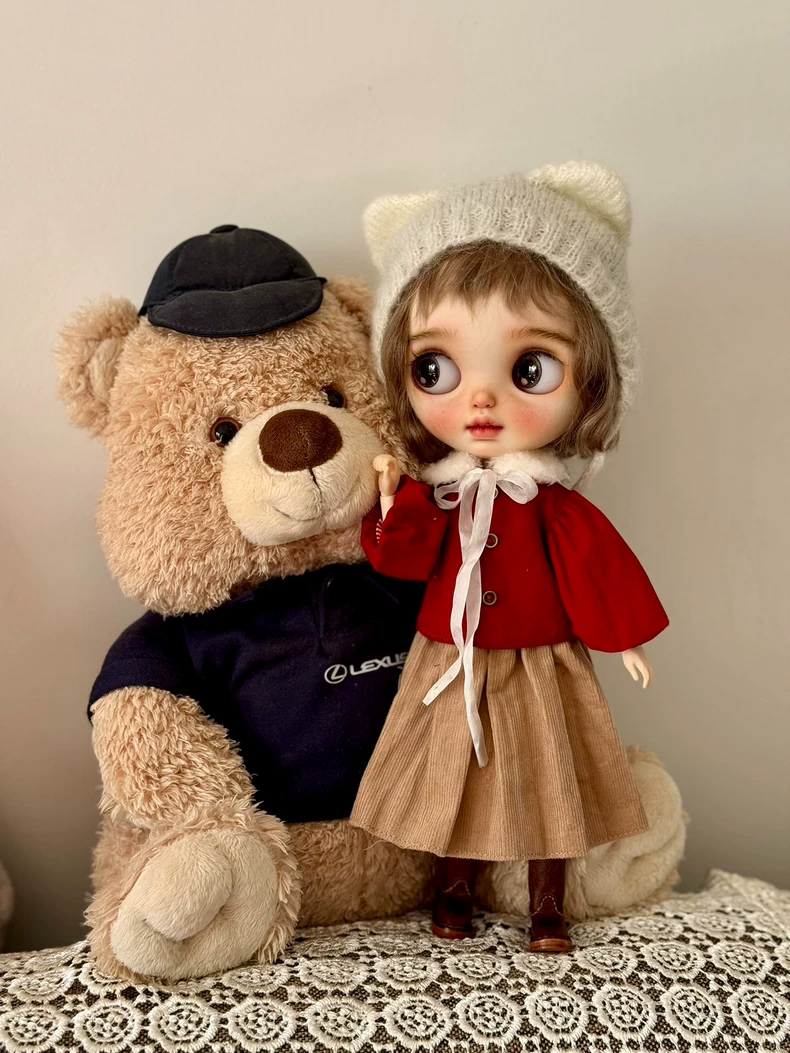 Vintage Charm BLYTHE Doll Outfit: Wine-Red Coat & Corduroy Dress – Elegant & Durable - Image 2