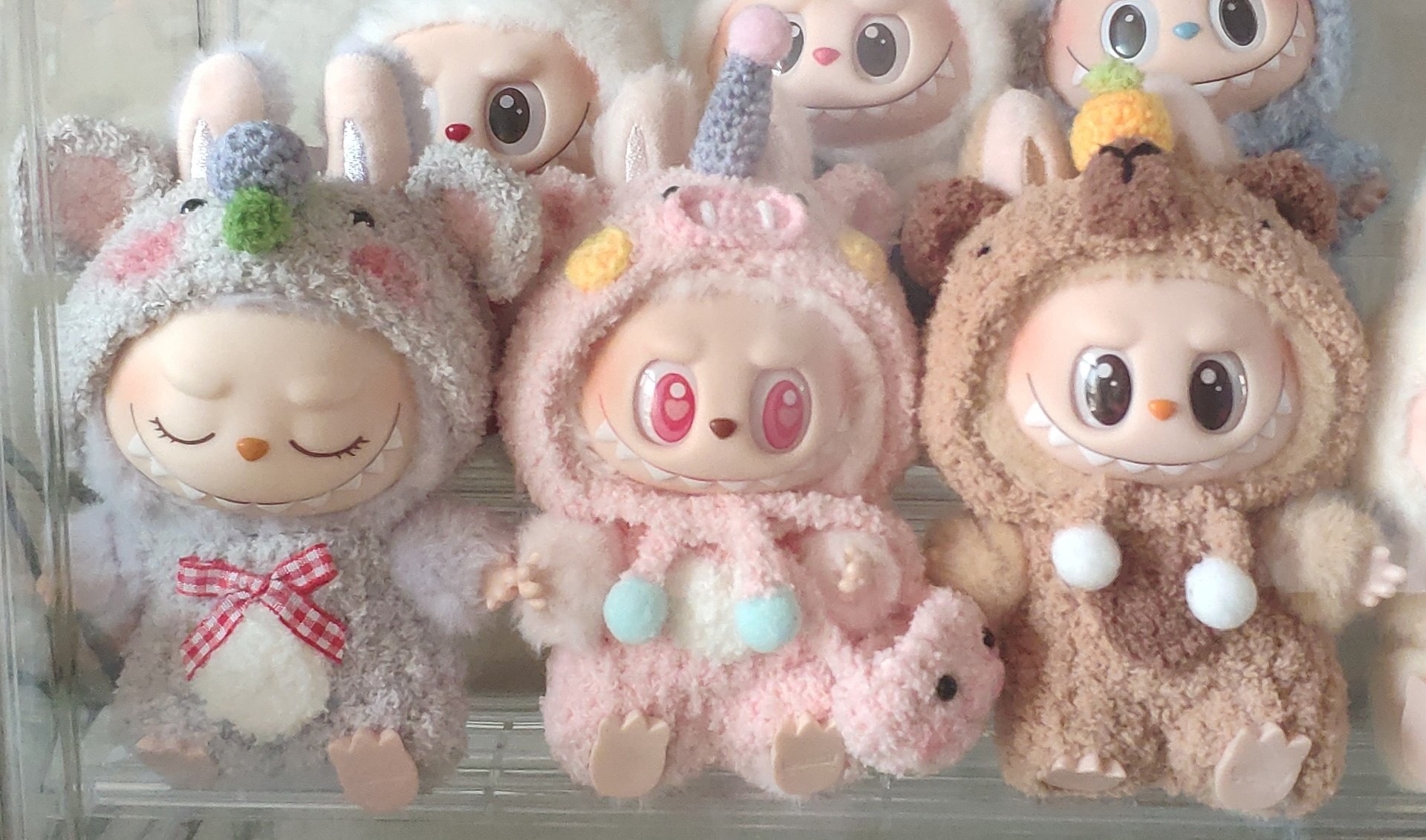 Adorable LABUBU Bunny Costume – Plush, Vibrant & Durable for Play & Collecting - Image 6