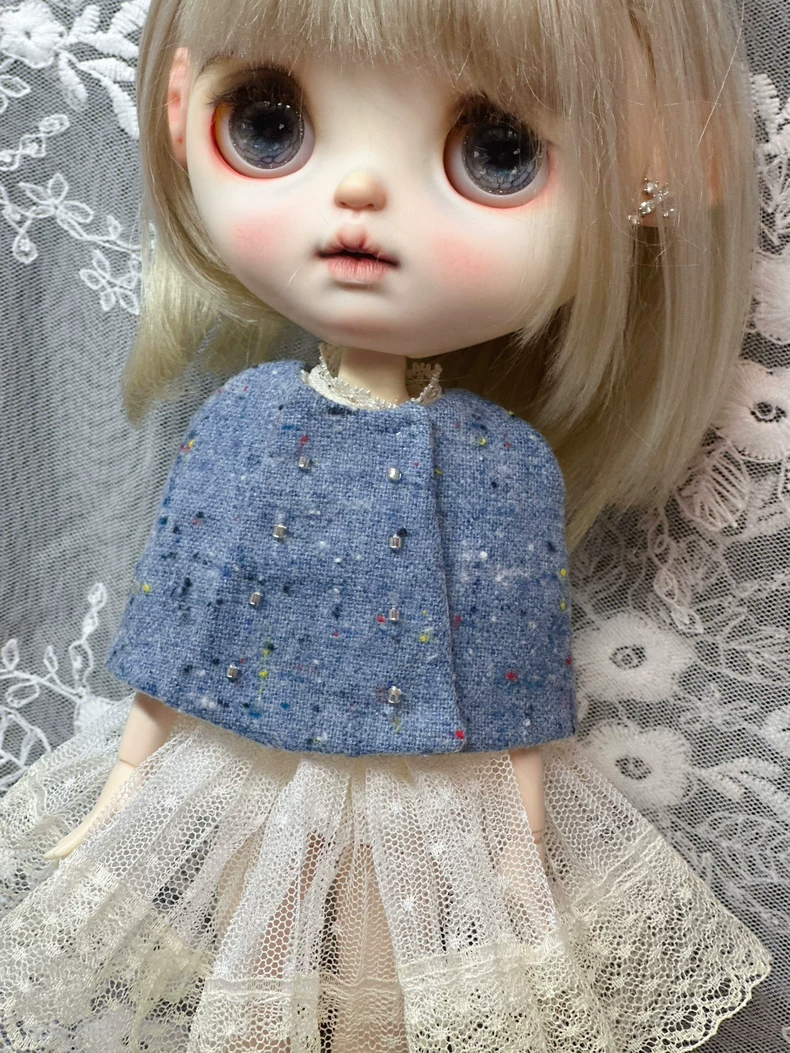 Elegant Blue Blythe Doll Outfit: Vintage-Inspired Capelet & Lace Ensemble for Collectors - Image 6