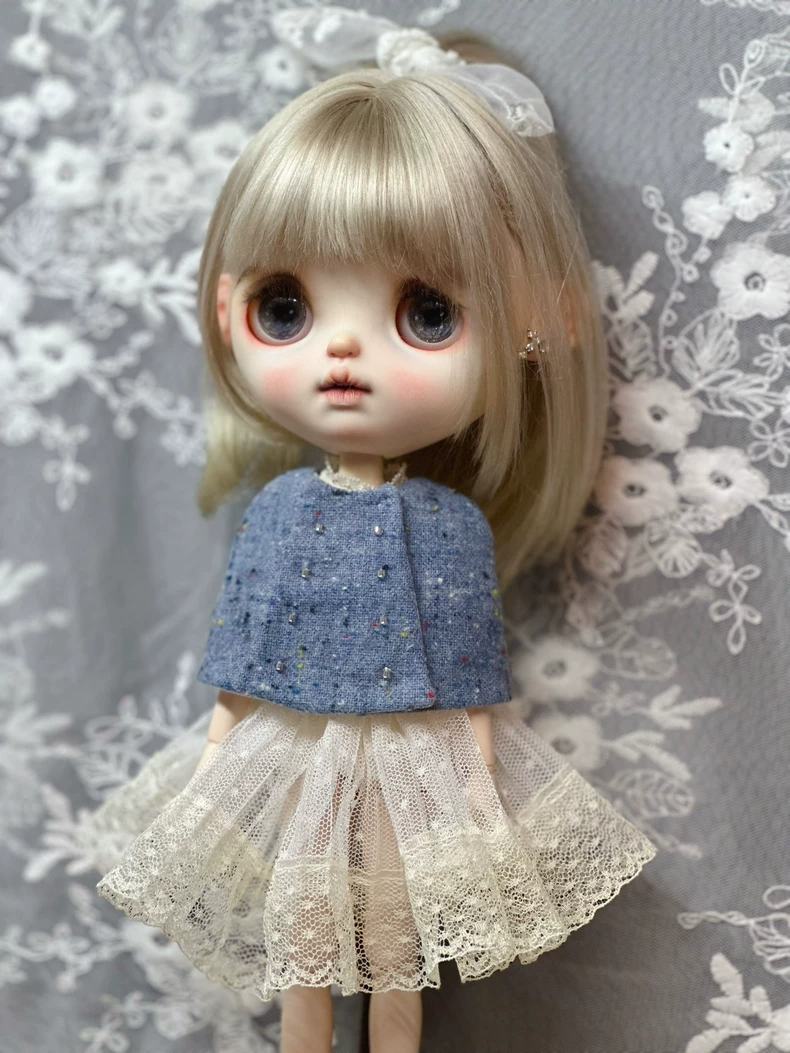 Elegant Blue Blythe Doll Outfit: Vintage-Inspired Capelet & Lace Ensemble for Collectors - Image 7