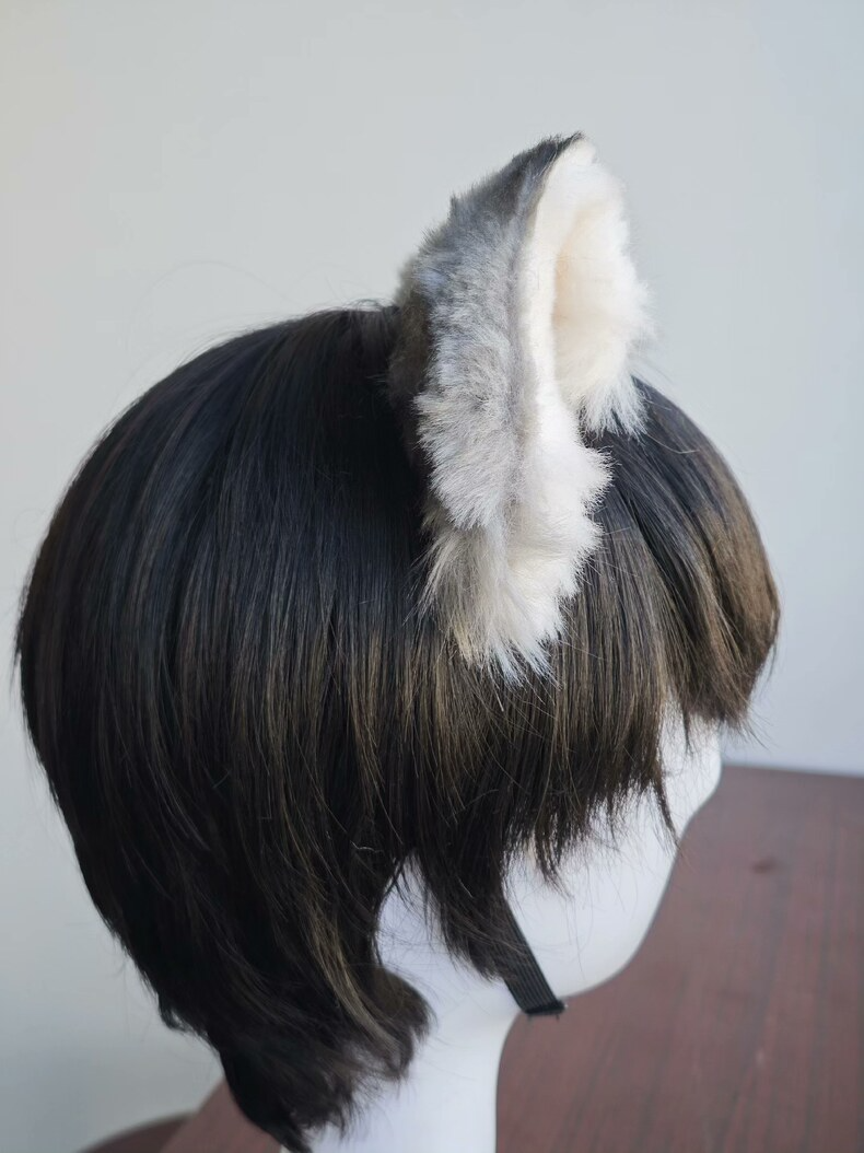 Luxury Plush Cat Ears for Cosplay & Fashion - Image 4
