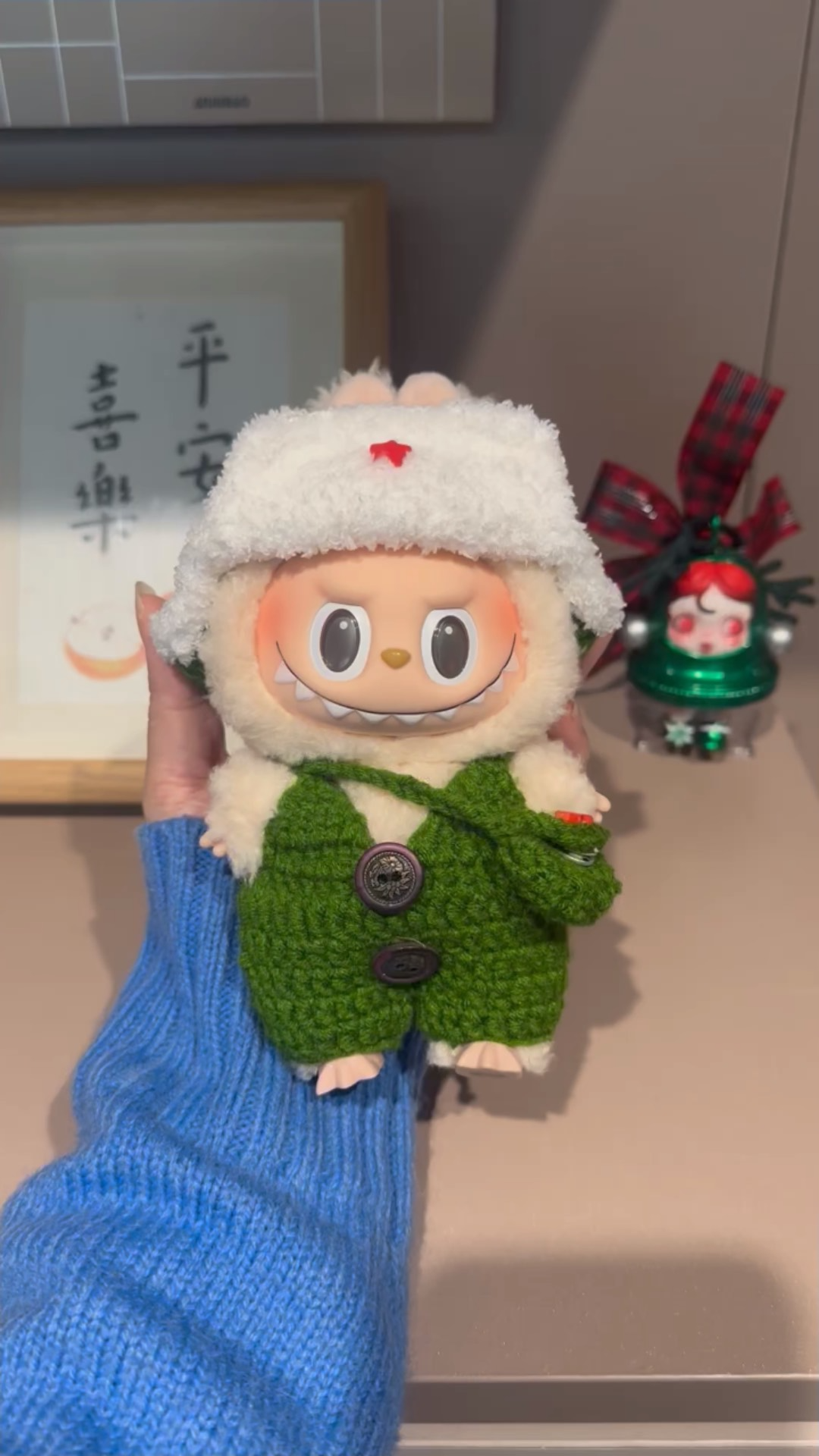 Charming LABUBU Doll Outfit – Cozy Hat & Stylish Jacket Set for Collectors - Image 1