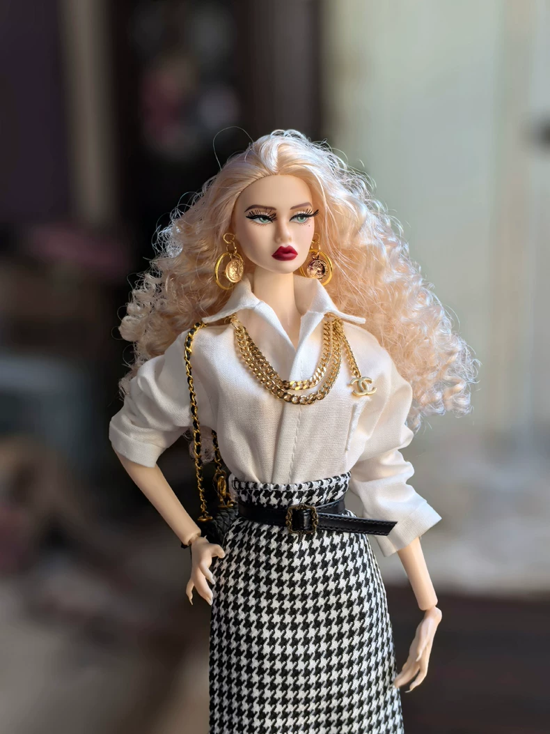 Vintage Elegance BJD Outfit: Black & White Houndstooth Set w/ Gold Accents - Image 2