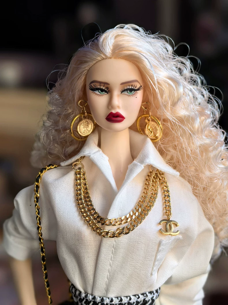 Vintage Elegance BJD Outfit: Black & White Houndstooth Set w/ Gold Accents - Image 4