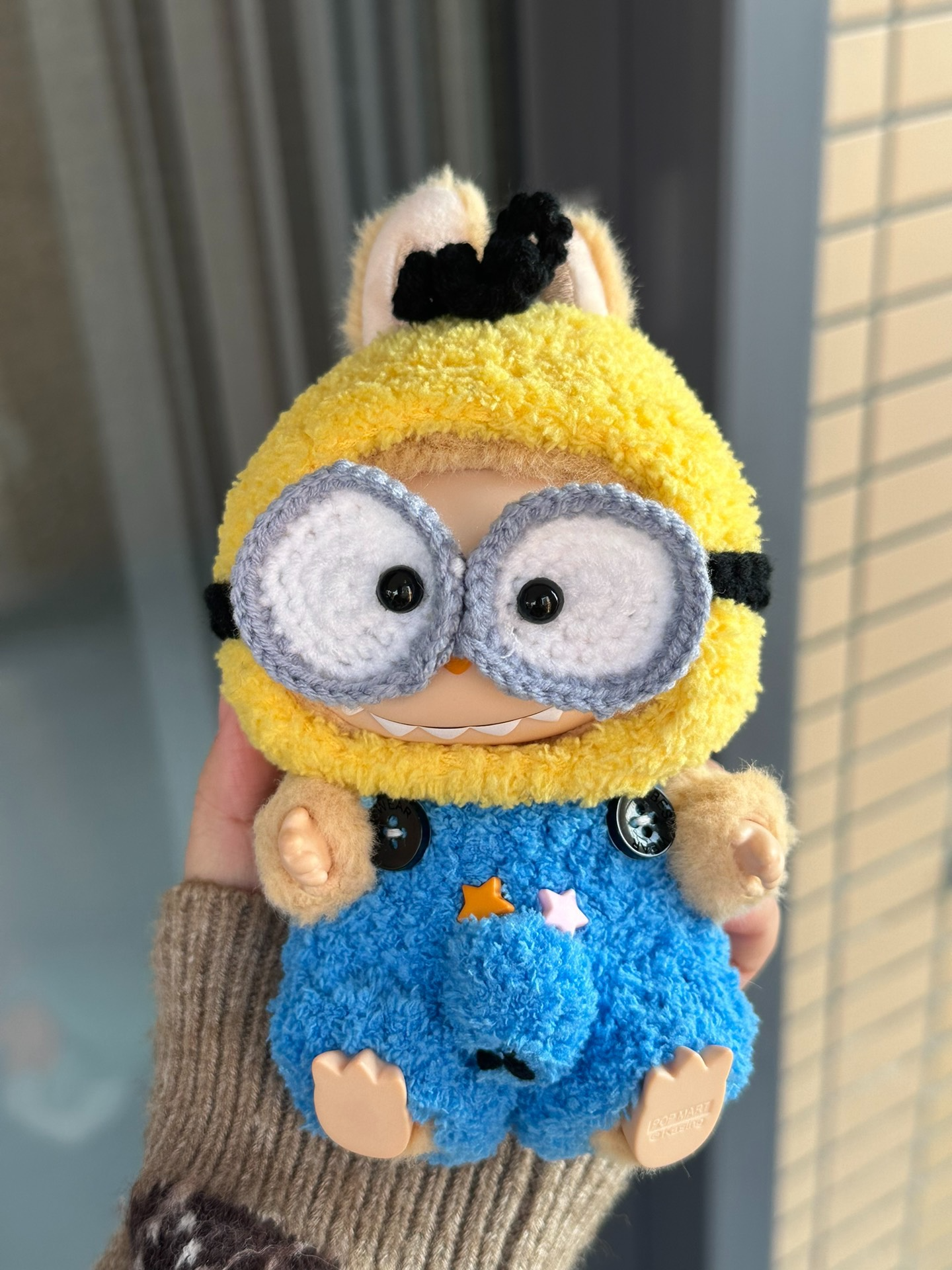 Whimsical LABUBU Minion Plush Doll – Playful Yellow Hat & Starry Blue Jumpsuit – Collectible & Adorable! - Image 2