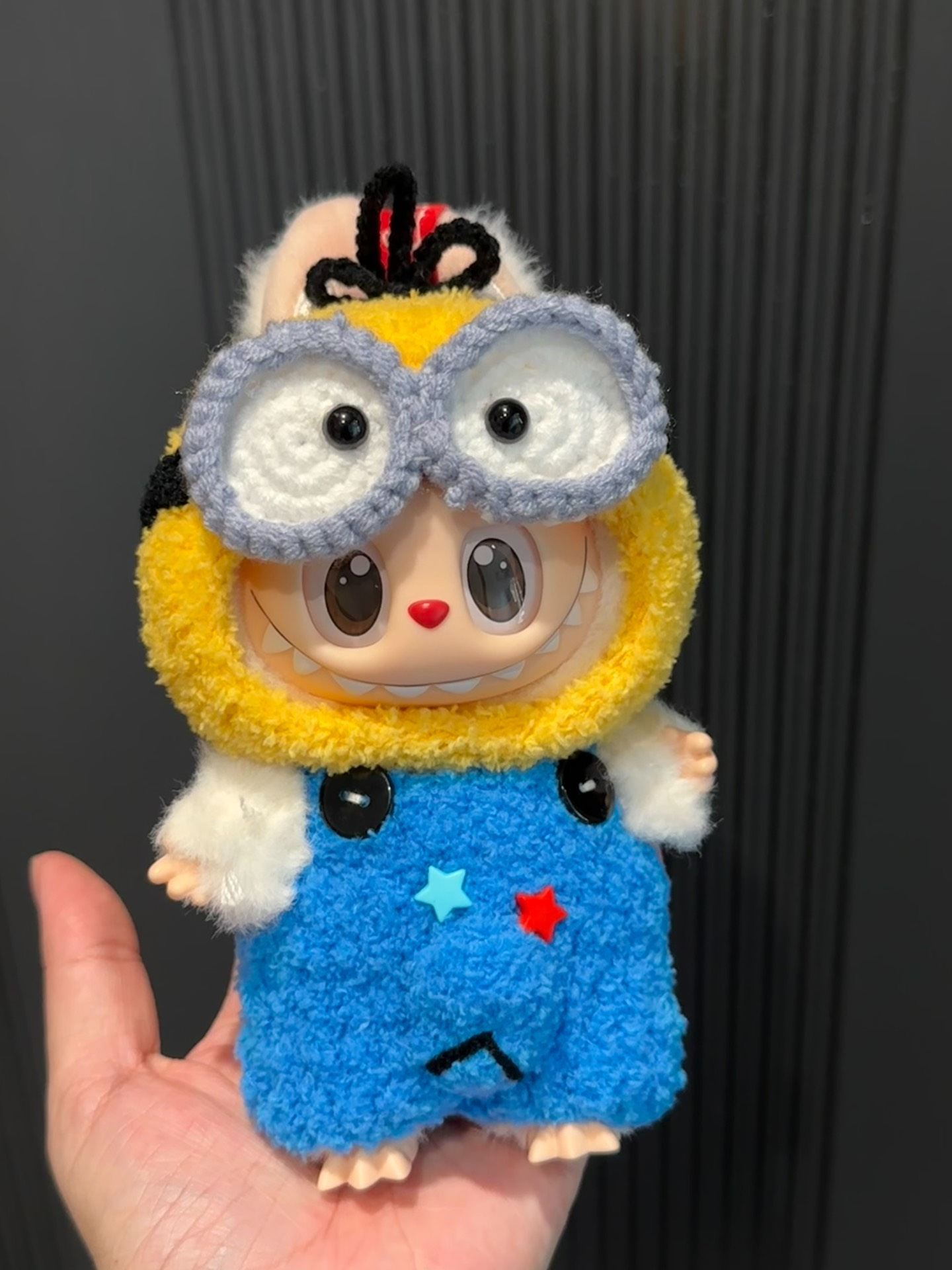 Whimsical LABUBU Minion Plush Doll – Playful Yellow Hat & Starry Blue Jumpsuit – Collectible & Adorable! - Image 4