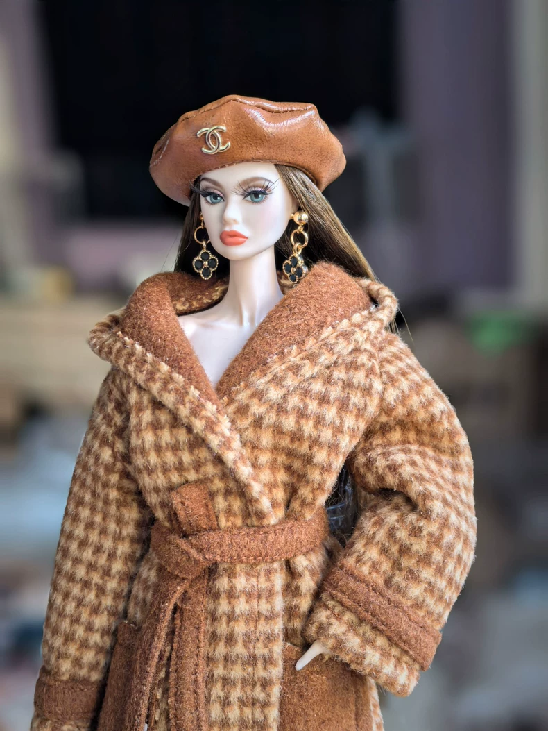 Luxurious Wool Double-Faced Coat & Leather Beret Outfit for 1/6 BJD Dolls – Timeless Elegance - Image 2