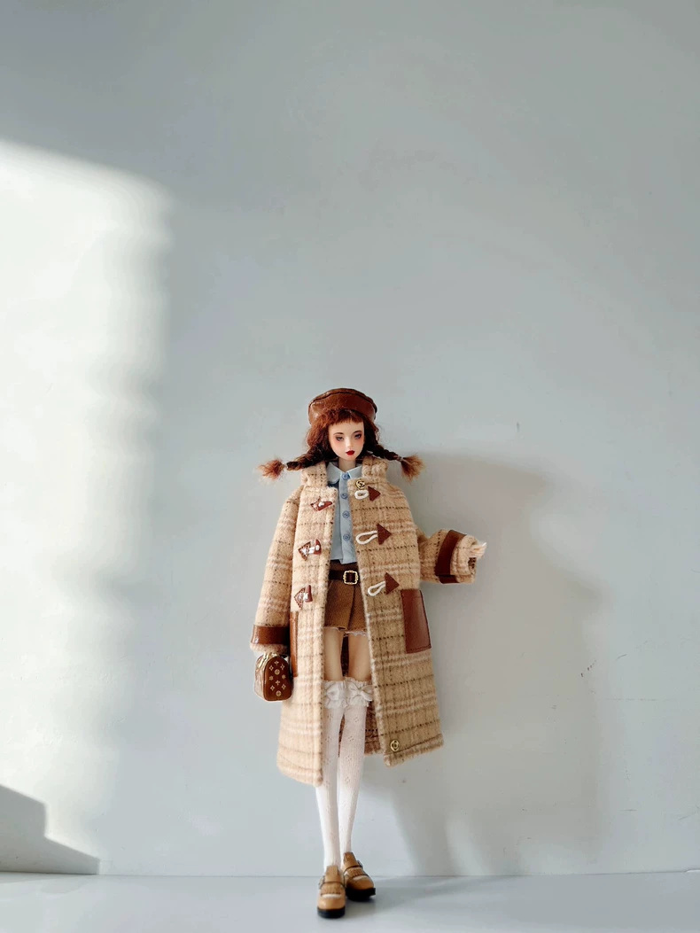 Timeless Autumn BJD 1/6 Doll Outfit: Woolen Coat & Stylish Accessories for Elegant College Aesthetic - Image 2