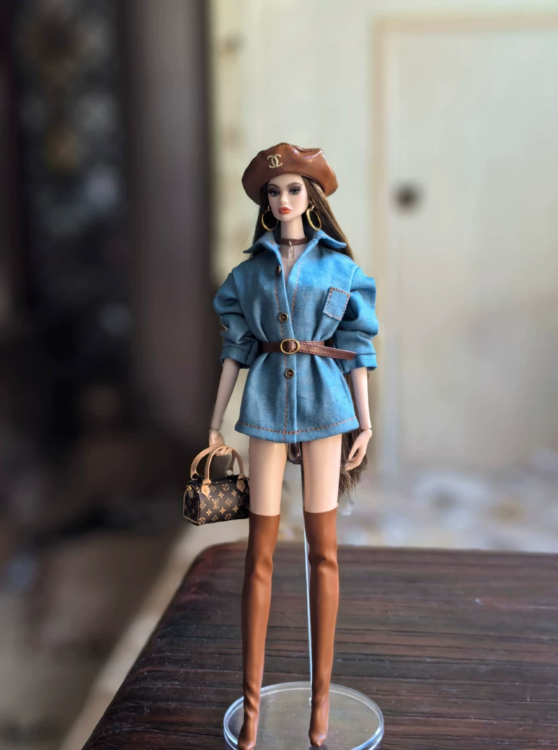 Stylish 1/6 Scale Doll Denim Jacket Dress Set with Beret & Accessories – Perfect for Collectors - Image 1
