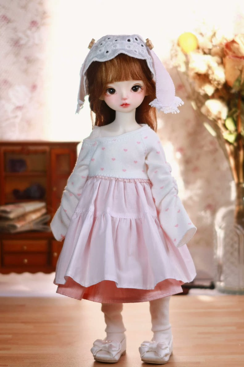 Elegant 1/6 BJD Doll Outfit: Pastel Dress, Petticoat & Accessories for Collectors - Image 2