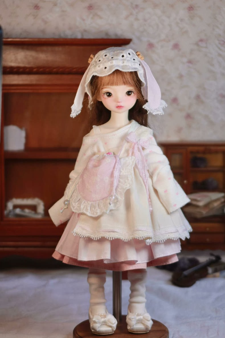 Elegant 1/6 BJD Doll Outfit: Pastel Dress, Petticoat & Accessories for Collectors - Image 3