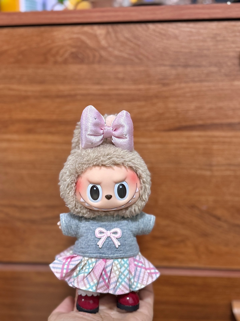Adorable Labubu Doll Outfit: Cozy Sweater & Vibrant Skirt for Collectors - Image 6