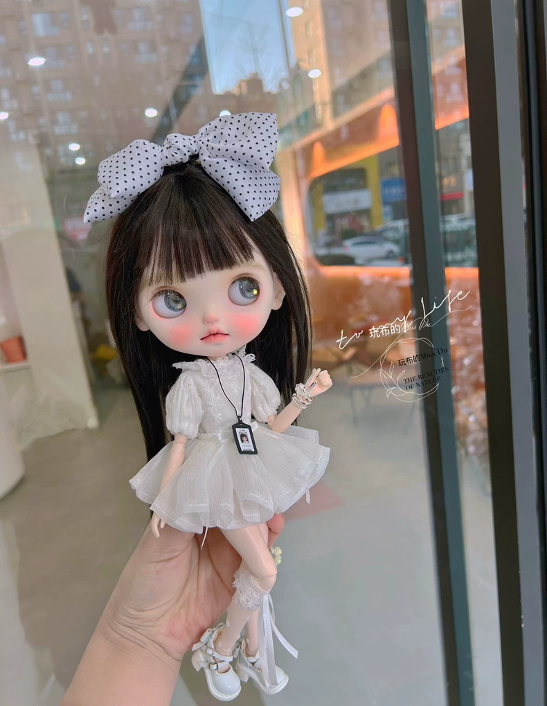 Charming Blythe Doll Outfit: Elegant White Dress with Polka Dot Headband & Lace Socks for OB24 OB22 - Image 4