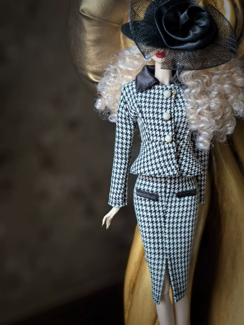 Vintage Houndstooth BJD Doll Outfit: Elegant 1/6 Scale Jacket & Skirt Set for Barbie & Collectors - Image 1