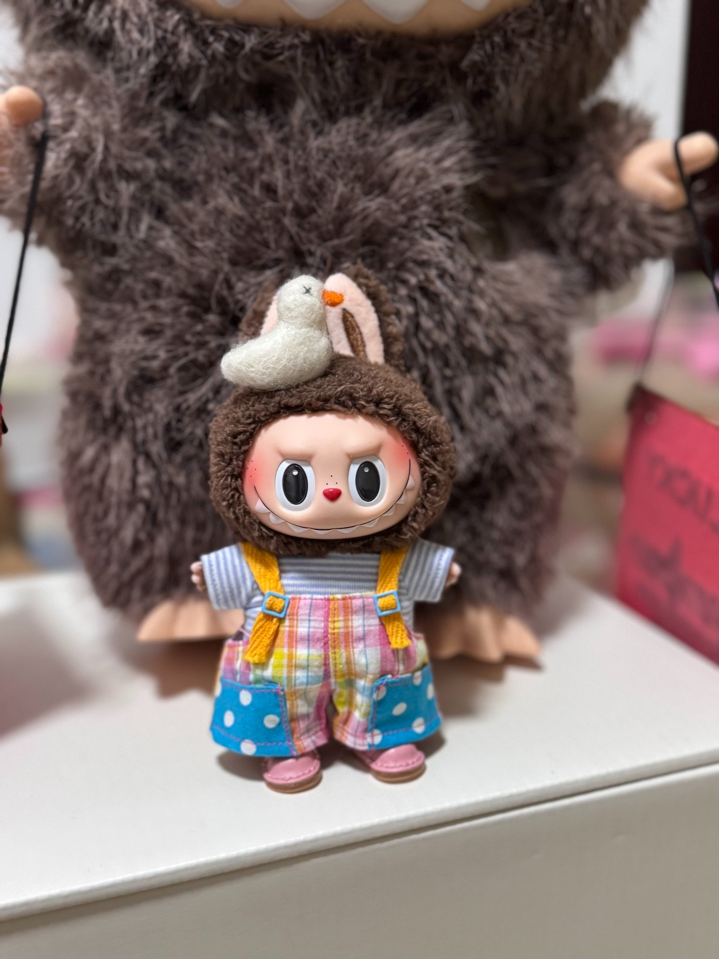 Whimsical 17cm Labubu Doll Outfit: Plush Hood, Vibrant Overalls & Playful Details for Creative Styling - Image 4