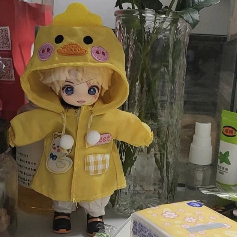 Charming Yellow Duck-Themed Raincoat for OB11 Dolls – Stylish & Durable BJD Accessory - Image 3