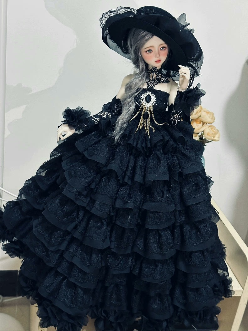 Gothic Victorian BJD 1/4 Outfit – Elegant Lace & Gold Embellished Doll Dress for Collectors - Image 4