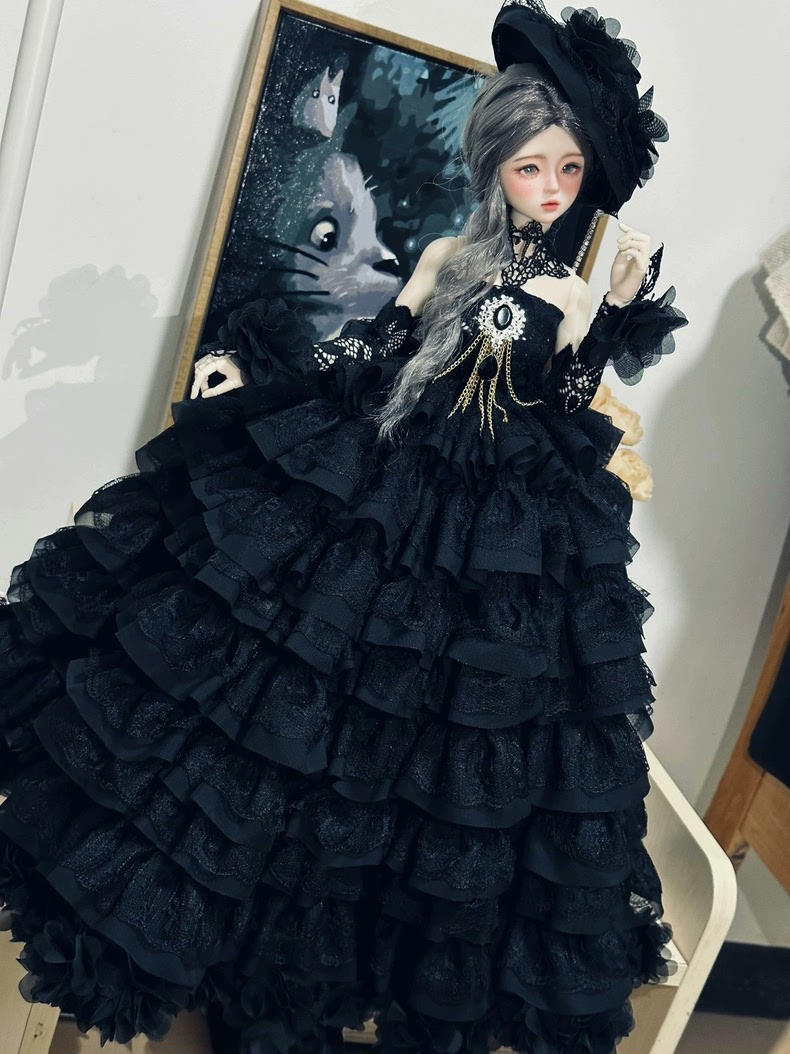 Gothic Victorian BJD 1/4 Outfit – Elegant Lace & Gold Embellished Doll Dress for Collectors - Image 5