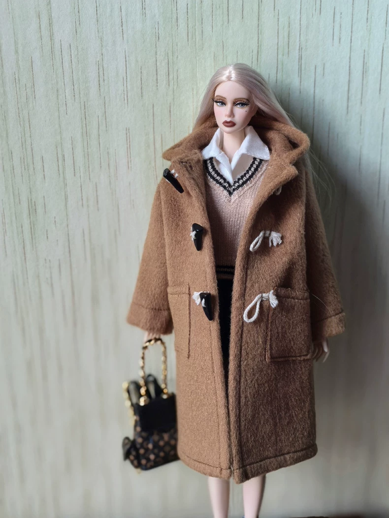 BLYTHE Doll College Outfit - Wool Coat & Beret Chic Collector's Premium Set - Image 4
