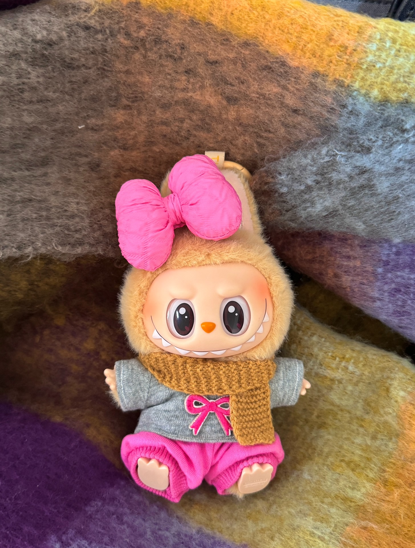 Charming Labubu Doll Outfit: Gray T-Shirt, Pink Shorts & Brown Scarf – Stylish & Durable Collectible Accessory - Image 2
