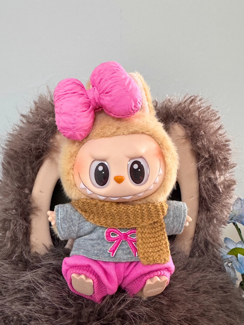 Charming Labubu Doll Outfit: Gray T-Shirt, Pink Shorts & Brown Scarf – Stylish & Durable Collectible Accessory - Image 3