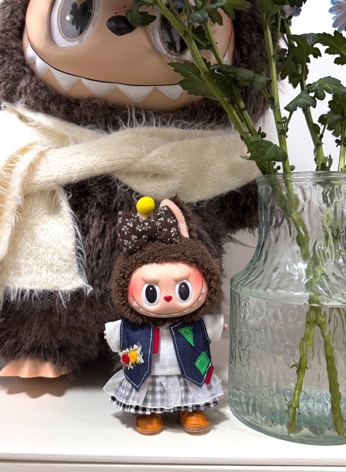 Charming Labubu Doll Outfit: Denim Vest, Plaid Skirt & Lace Details for 17cm Figures - Image 1