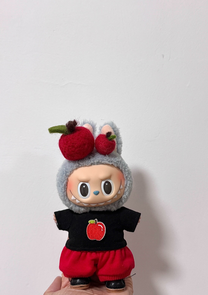 Whimsical Apple-Themed Labubu Doll Outfit – Vibrant, Playful & High-Quality Collectible Accessory - Image 5