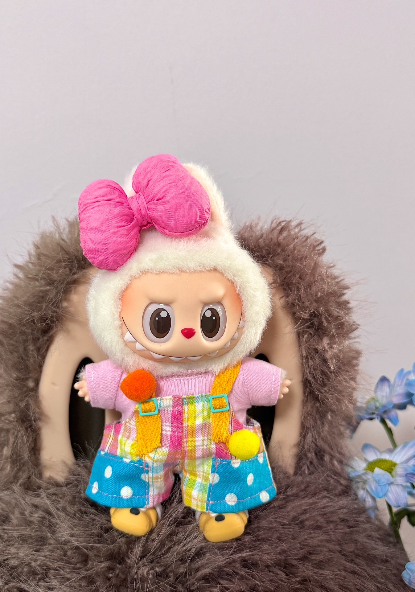Adorable Pink Labubu Doll Outfit: Vibrant Plaid Overalls & T-Shirt for 17cm Figures - Image 4