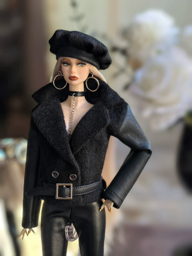 Luxury 1/6 BJD Outfit: Premium Black Wool & PU Leather Ensemble w/ Hat & Accessories - Image 4