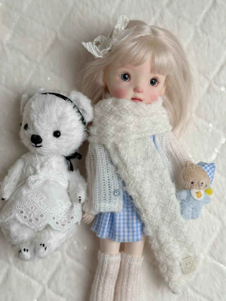 Charming Blythe Doll Outfit: Cozy Knit Hat & Scarf with Blue Checkered Dress – Custom Fit for OB22 & OB24 - Image 7