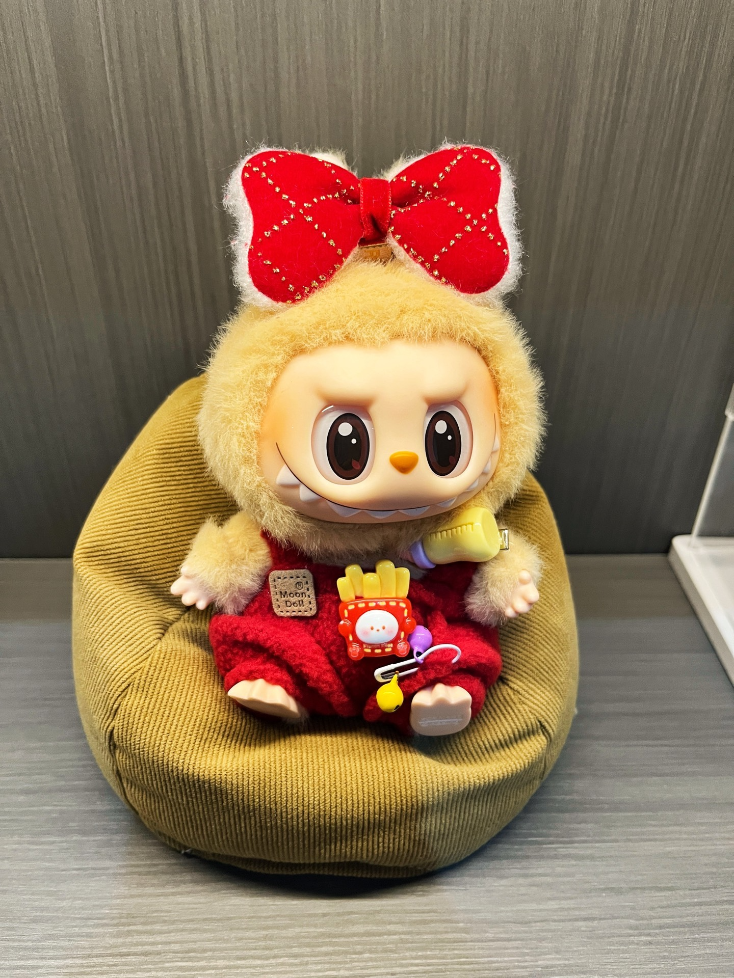 Labubu Festive Red Outfit – Plush Gold-Studded Bow & Hat Ensemble - Image 1
