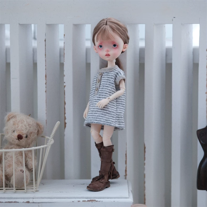 Minimalist Gray & White Striped BLYTHE Doll Outfit – Elegant, Versatile & High-Quality Knit Dress - Image 5