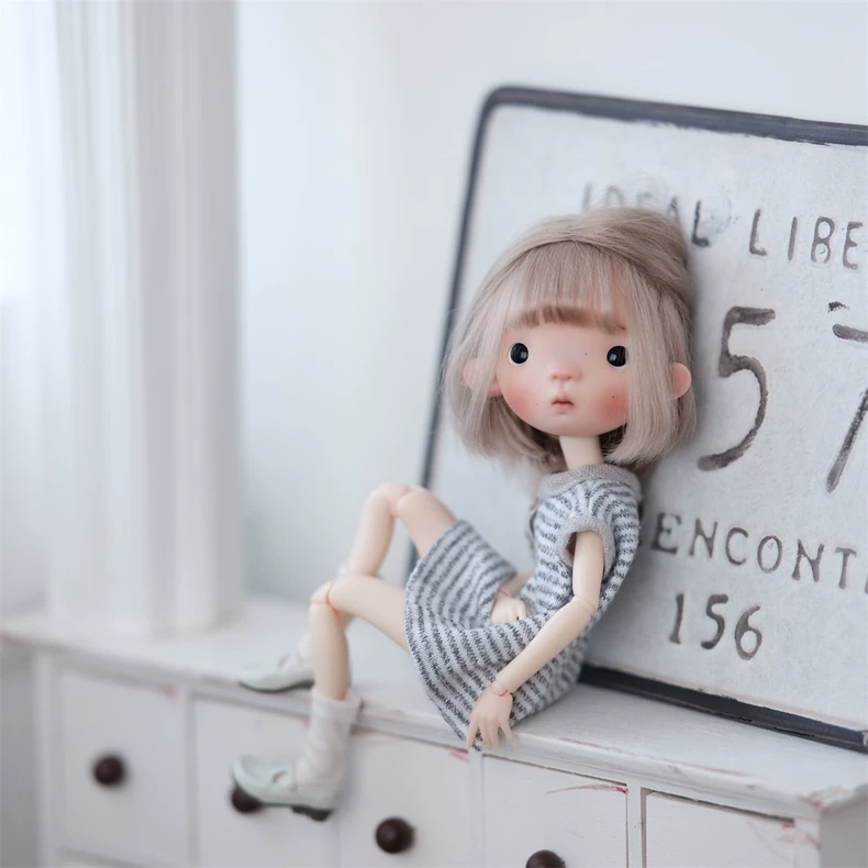 Minimalist Gray & White Striped BLYTHE Doll Outfit – Elegant, Versatile & High-Quality Knit Dress - Image 9