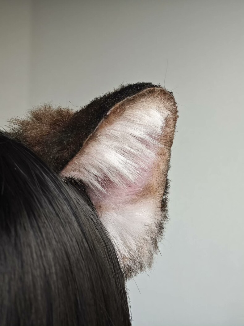 Handmade Tiger Ears Headband – Faux Fur Cosplay Accessory - Image 1