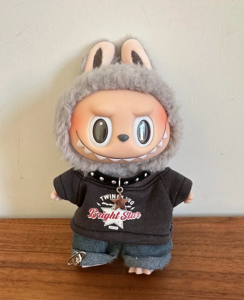 Trendy Labubu Doll Outfit – Cool Street Style Top, Pants & Necklace for 15cm Dolls - Image 7