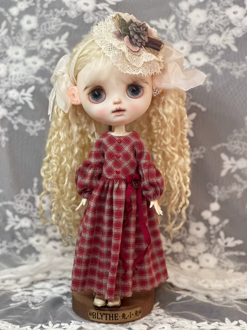 Charming Blythe Doll Plaid Dress Outfit – Elegant & Adjustable for ob24 Dolls - Image 5