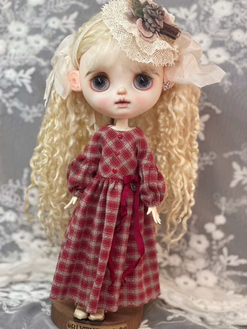 Charming Blythe Doll Plaid Dress Outfit – Elegant & Adjustable for ob24 Dolls - Image 6