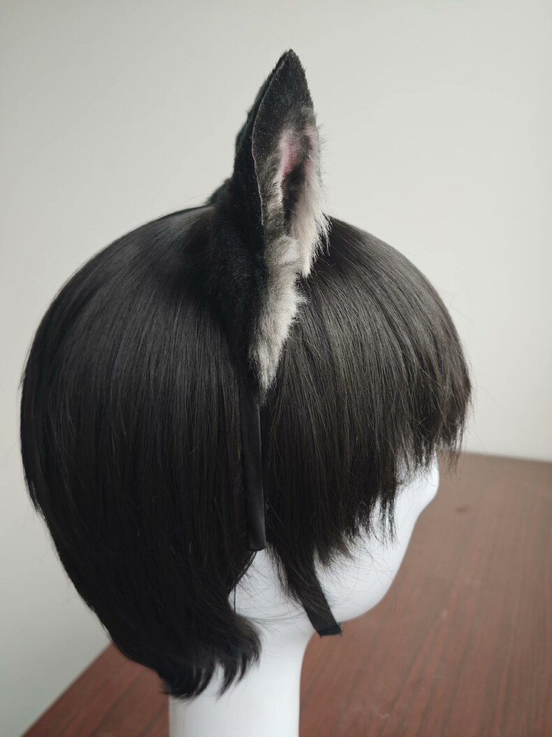 Lifelike Wolf Ears Headband – Plush Handmade Cosplay - Image 4
