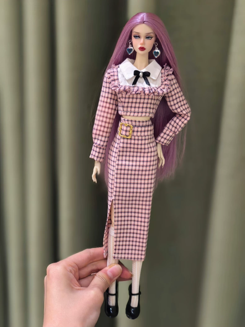 Elegant Pink & Black Plaid Blythe Outfit Set with Blouse, Gold Belt & Earrings - Image 2