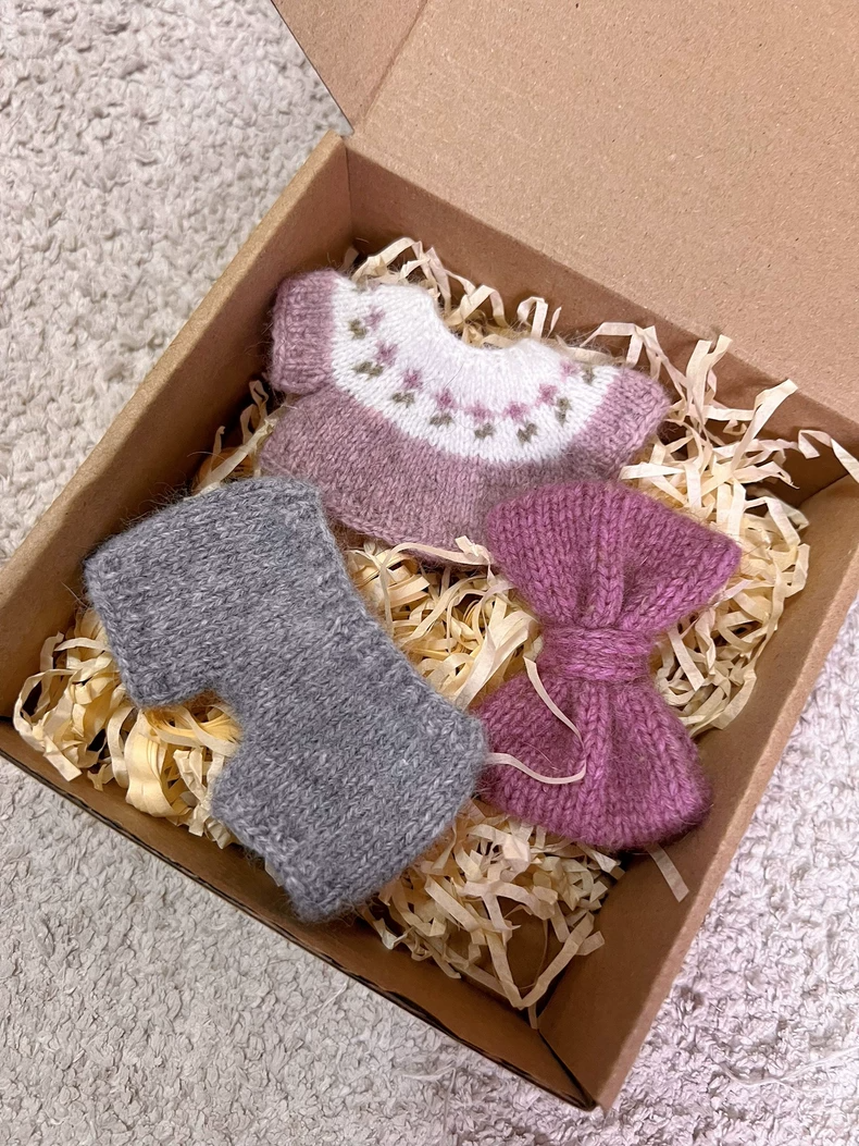 Hand-Knit LABUBU Doll Outfit – Cozy Lavender & Gray Set with Floral Details - Image 2
