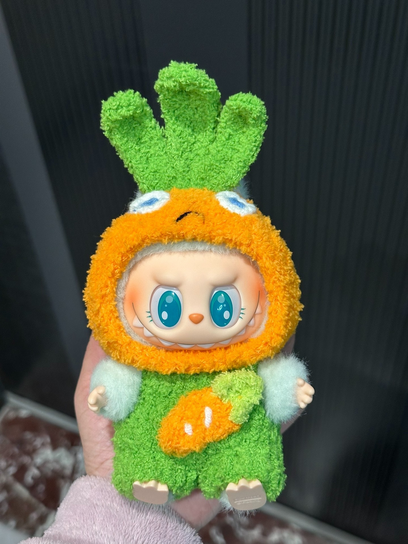 Whimsical LABUBU Carrot Costume – Soft Plush Kawaii Doll Outfit for Play & Collectors - Image 2