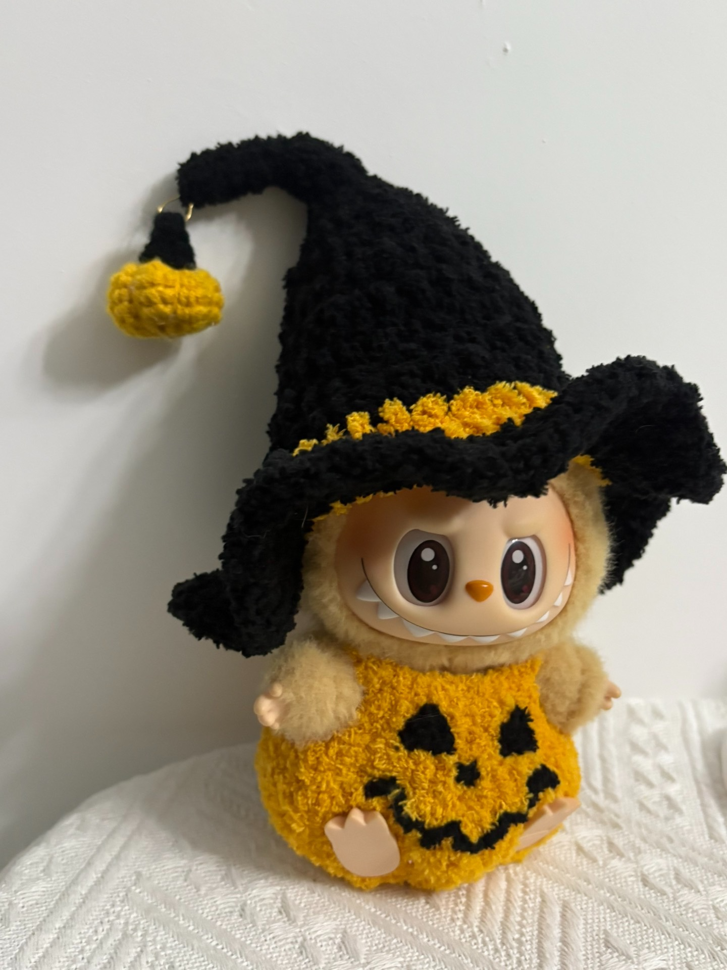 Whimsical Halloween Labubu Outfit: Pumpkin Costume & Witch Hat – Festive, Customizable, Premium Plush - Image 3