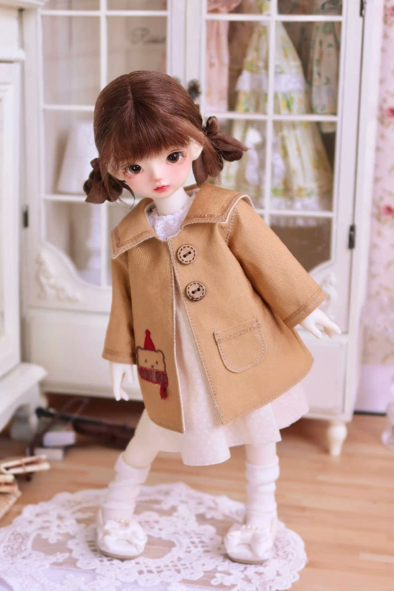 Charming 1/6 BJD Doll Outfit: Elegant Coat, Dress, Scarf & Accessories for Customization - Image 3
