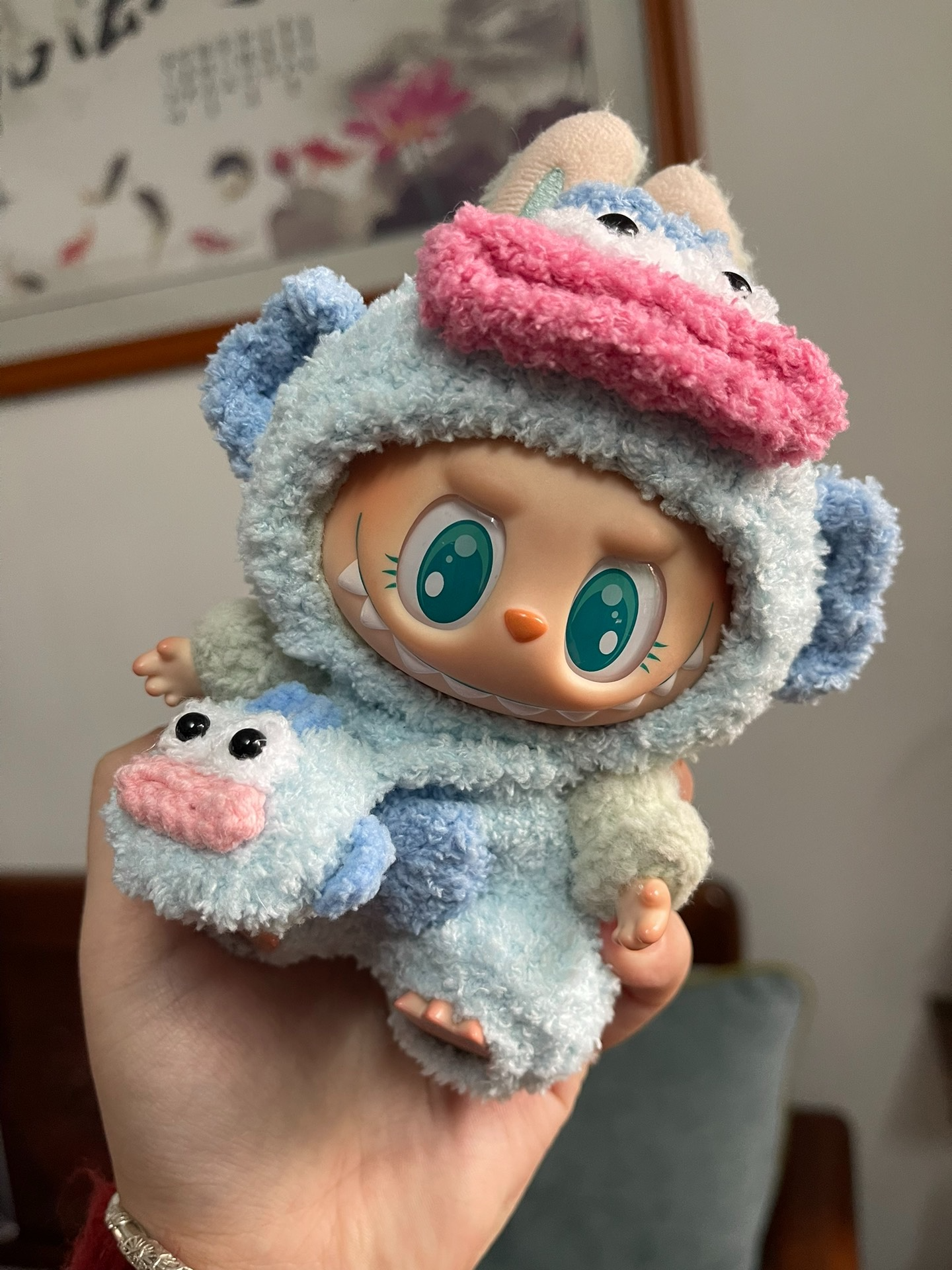 Adorable LABUBU Fish-Themed Plush Outfit – Whimsical Underwater Doll Clothes - Image 1