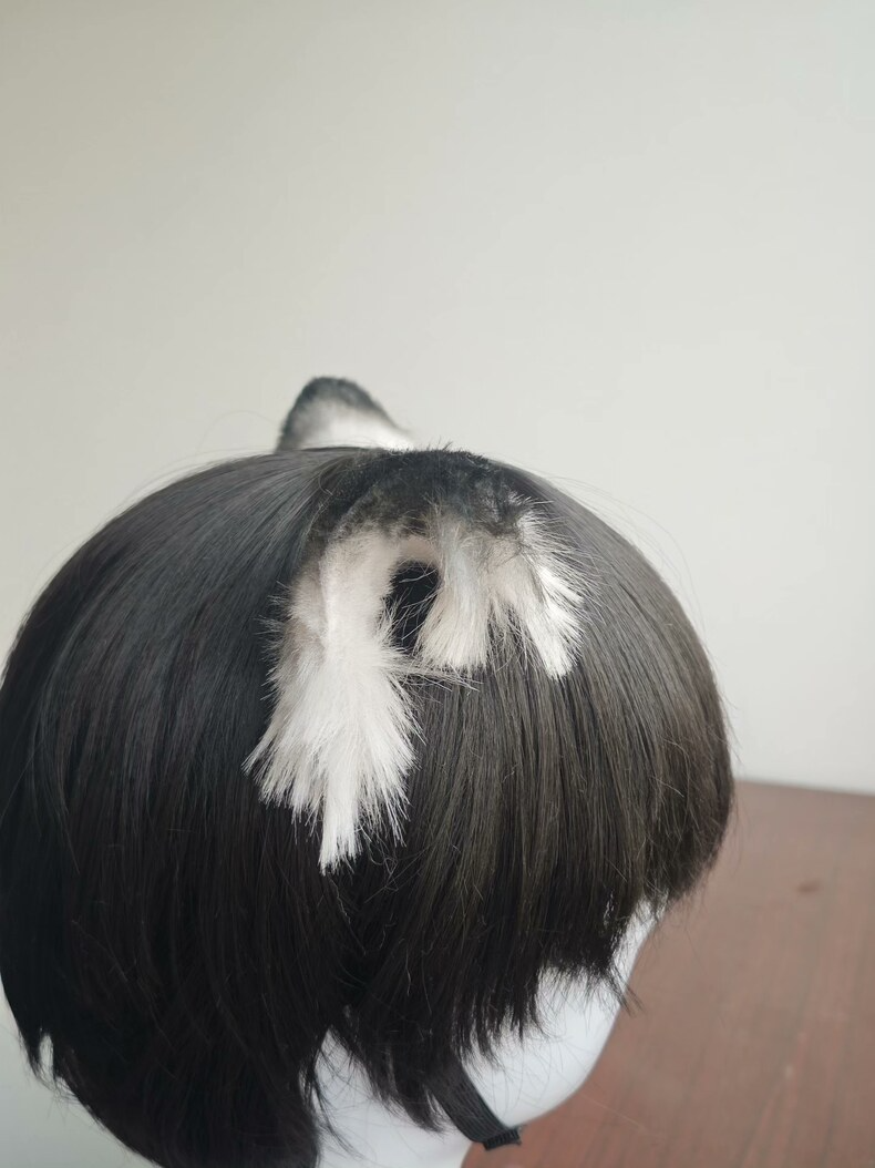 Handmade Wolf Ears Headband – Realistic Plush Cosplay - Image 4