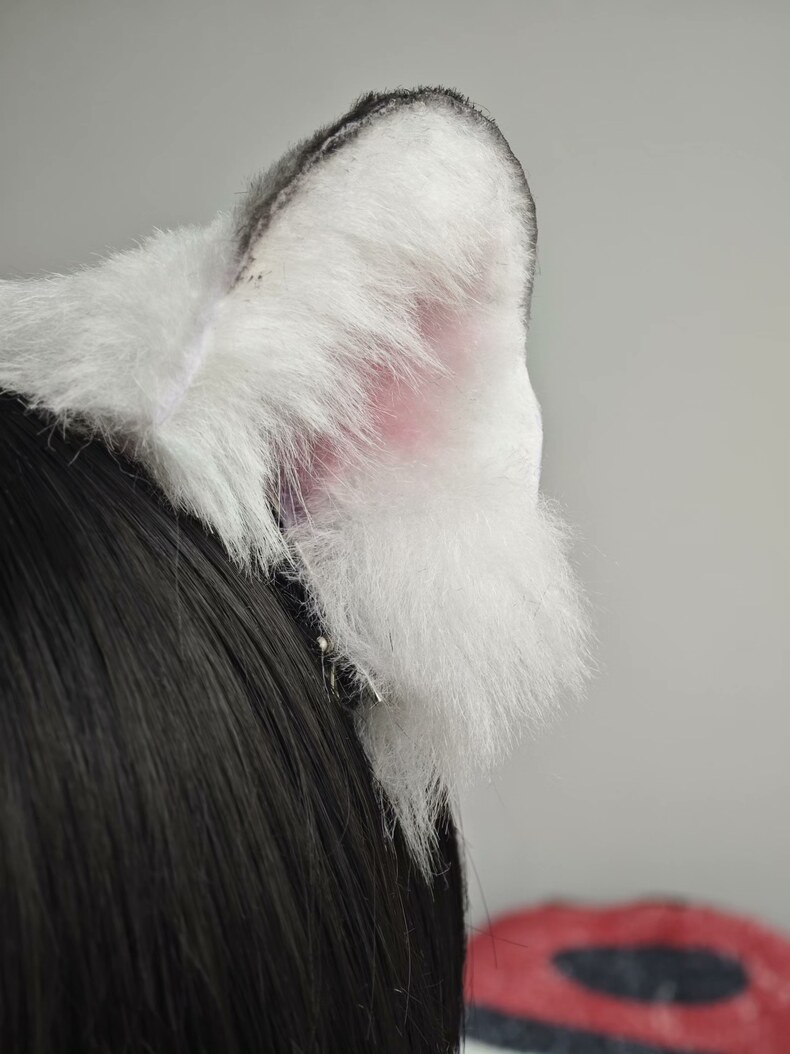 Handmade White Tiger Ears – Faux Fur Cosplay Accessory - Image 2