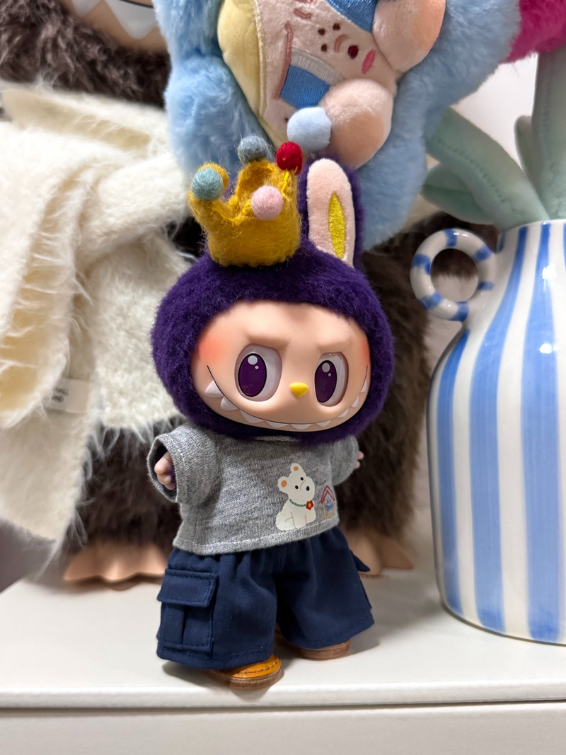Charming Labubu Doll Outfit: Crown, Bear Print Sweater & Navy Pants – Premium Collectible Playwear - Image 7