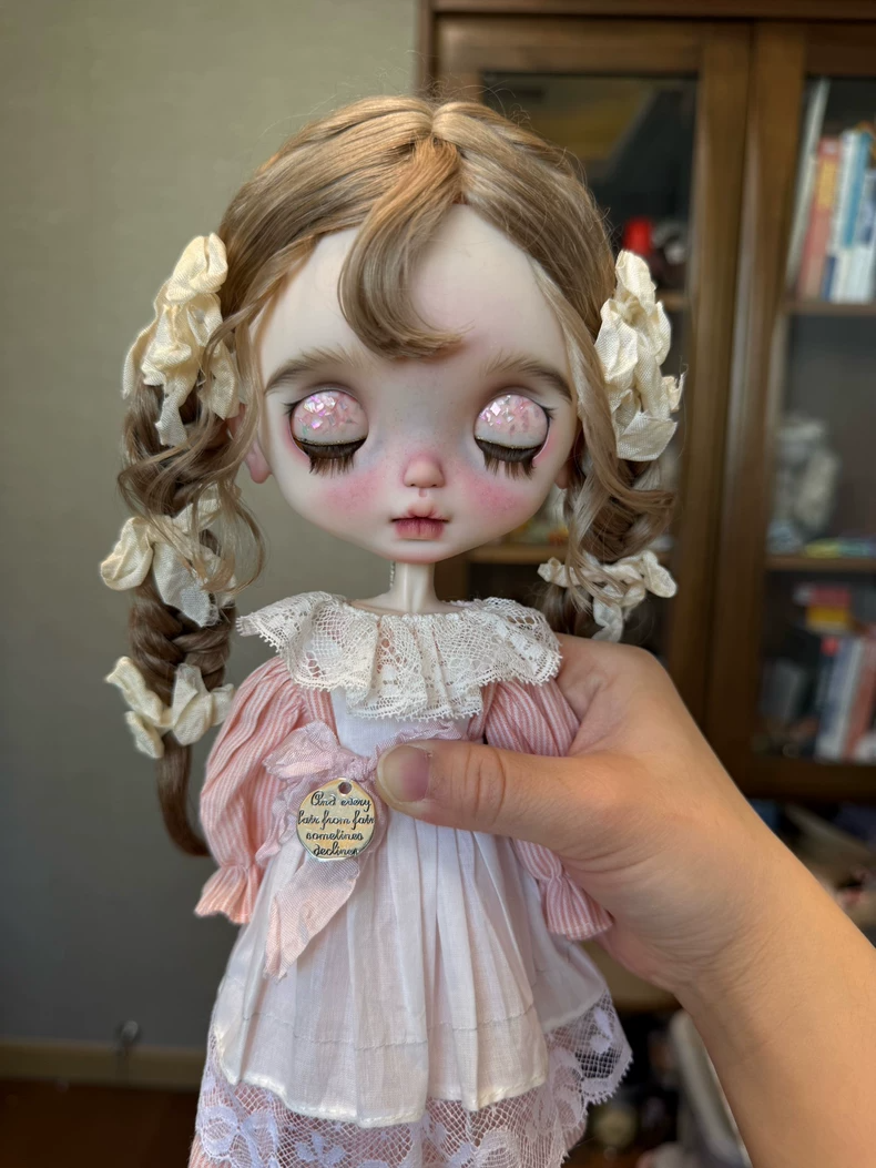 Charming Blythe Doll ob24 Dress & Apron Set - Delicate Pastel Lace Outfit - Image 1